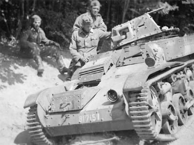 AMR 33 81715 May 1940