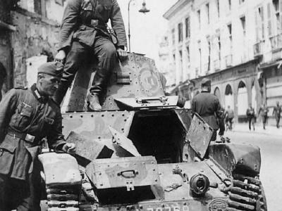 Renault AMR 33 79759 Orlean June 1940