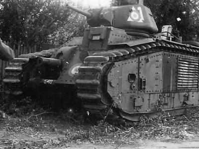 Renault Char B1 bis tank number 540, white 1 of the 352nd CACC – Meung-sur-Loire 1940
