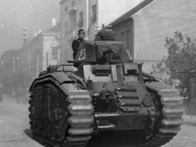 Flammpanzer Panzerkampfwagen B2 740(f) 23