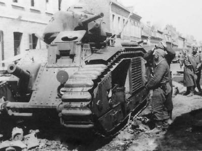 knocked out Char B1 bis tank 2