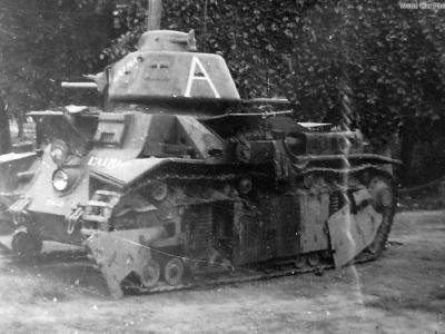 French tank D2 L’alma Crécy-sur-Serre