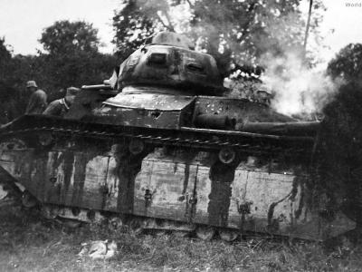 Destroyed Renault D2