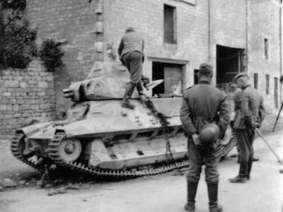 light infantry tank FCM 36 number 51940