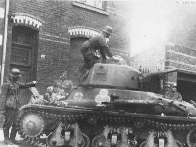 Captured H-35 2