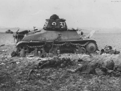Destroyed H-35 code 31 2