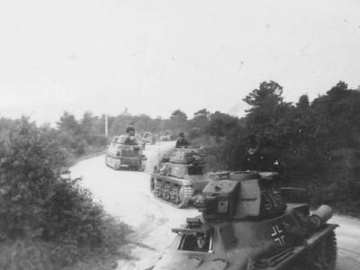 Hotchkiss H-35 314 and 315 in Yugoslavia