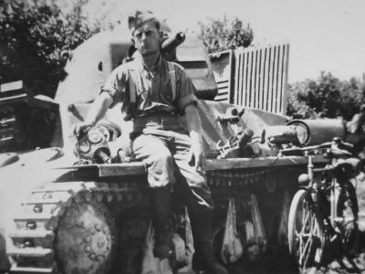 Hotchkiss H 35 tank