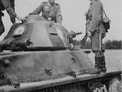 Hotchkiss H-39 3