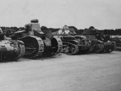 Hotchkiss H39 and other french tanks