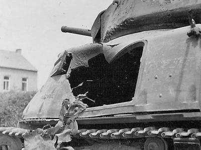 Knocked out Somua S 35