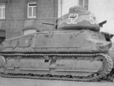 Somua S35 tank number 52