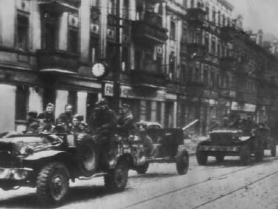 Berlin Soviet artillery US Dodge WC Trucks 4 May 1945