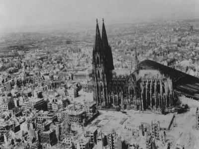 Bombed Köln (Cologne) 1945