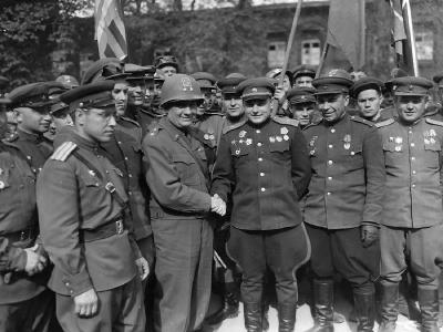 General 69th Division and Soviet 58th Link At Elbe River 1945 Torgau