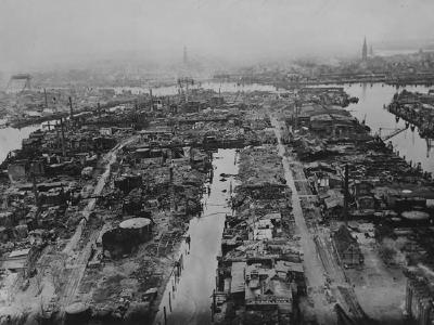 Hamburg Aerial View Hafen Worthdamm Michel St. Nikolai May 1945