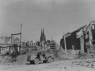 Ruins of Köln in 1945 2