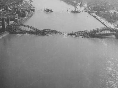 Ruins Of Köln (Cologne) Hohenzollernbrucke Hindenburgbrucke 1945