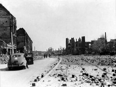 The ruins of Koln 1945