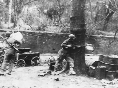 US 3rd Army Troops in Action in Dillingen Luxembourg 1945