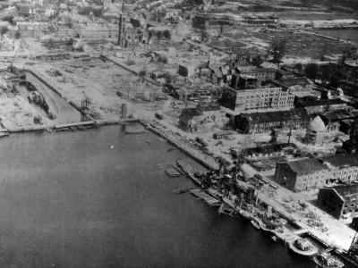 Wilhelmshaven Shipyards In Ruins 1945