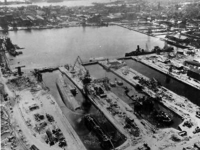 Wilhelmshaven Shipyards Wrecked