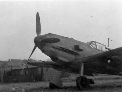 Bf109 E of the 4.JFS 4 Monchengladbach 1941 6
