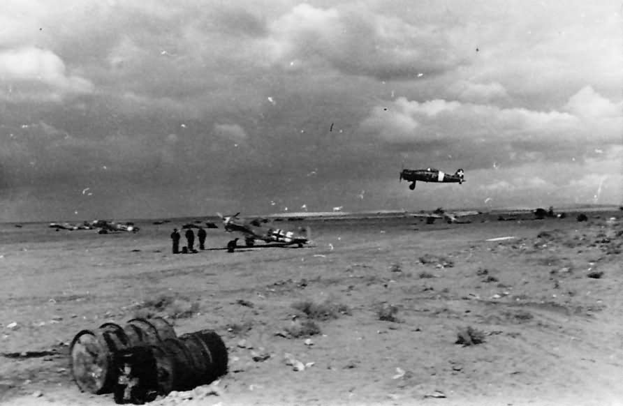 Bf109 F 5.JG 27 and MC200 Martuba airfield Africa 1942