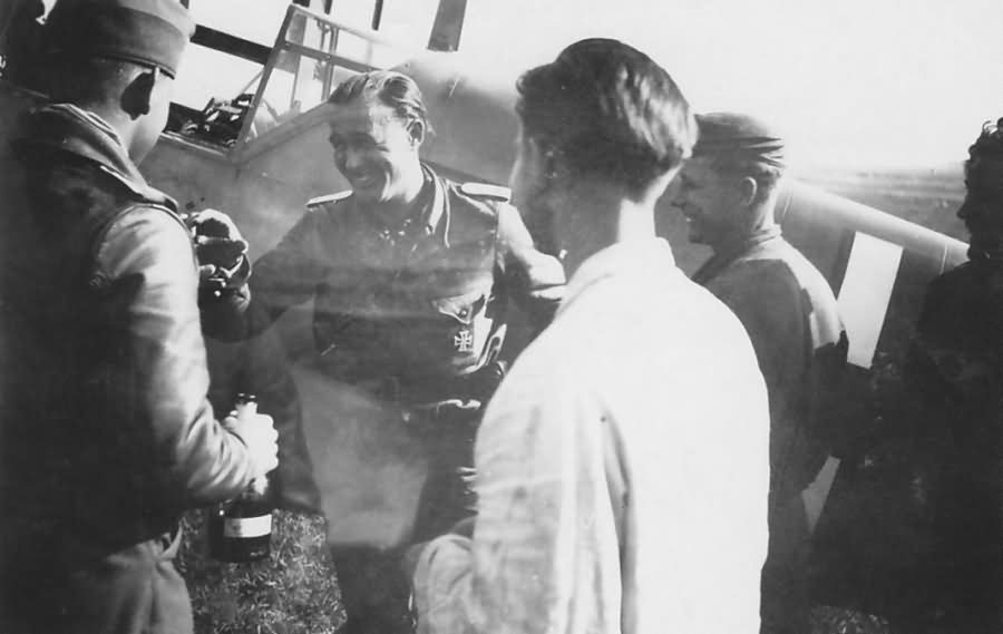 Bf 109 F of 3/JG 51 pilot Oblt. Heinrich Krafft Eastern front 2