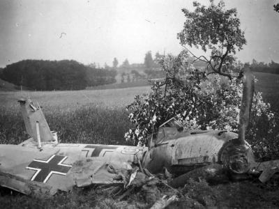 Messerschmitt Bf109 yellow 5 destroyed France 1940