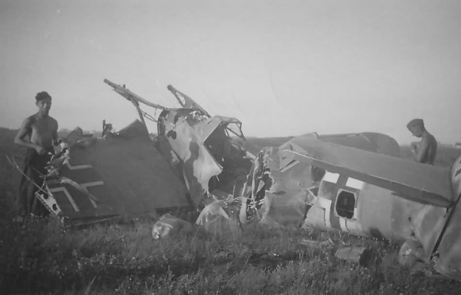 destroyed Bf 109 F Stab II/JG 51 pilot Gruppenkommandeur Josef Fözö 11 July 1941
