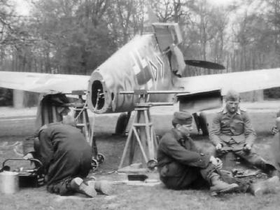 Maintenance of a Bf 109