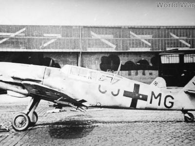 Bf109V52 G-12 GJ+MG