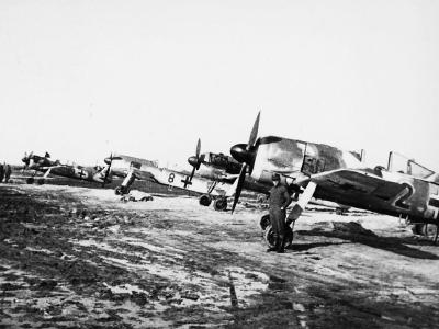 Focke Wulf Fw 190 Luftwaffe Field Airfield eastern front