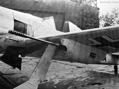 30mm MK 103 cannons