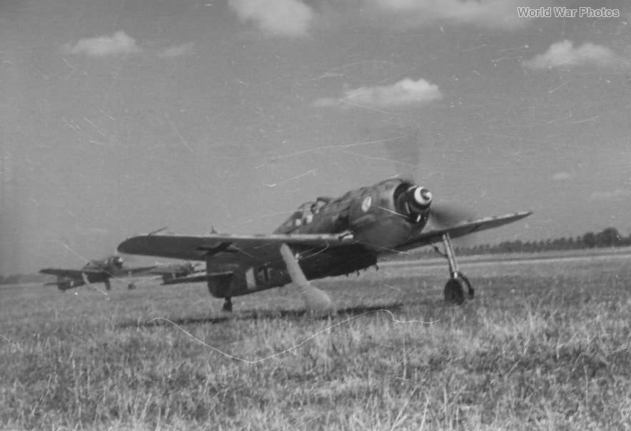 Fw 190 A5/U3 of the SG 4 Italy 1944 | World War Photos