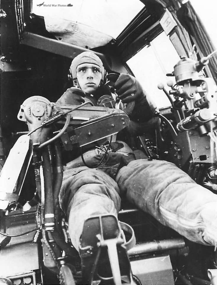 Cockpit of He111