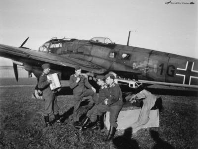 He111 KG27 Erika