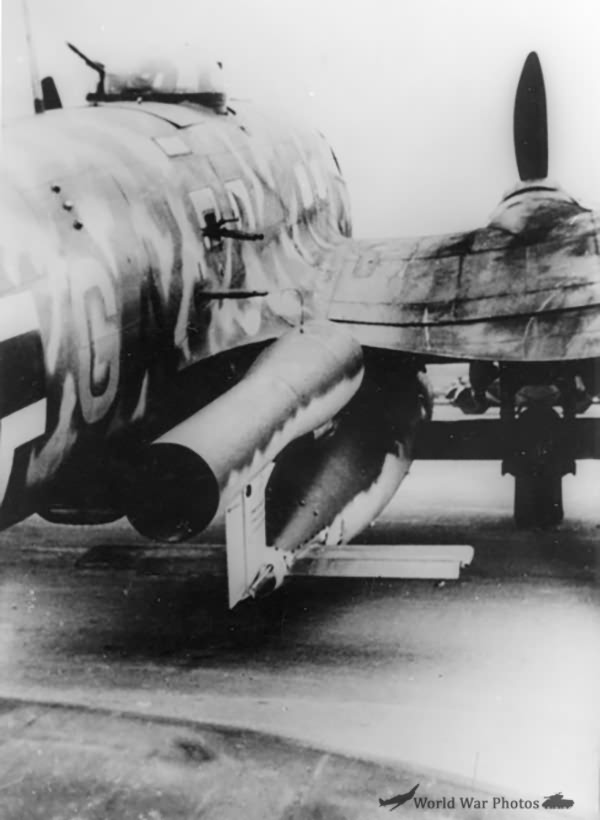 He 111H-22 and FZG76 V1