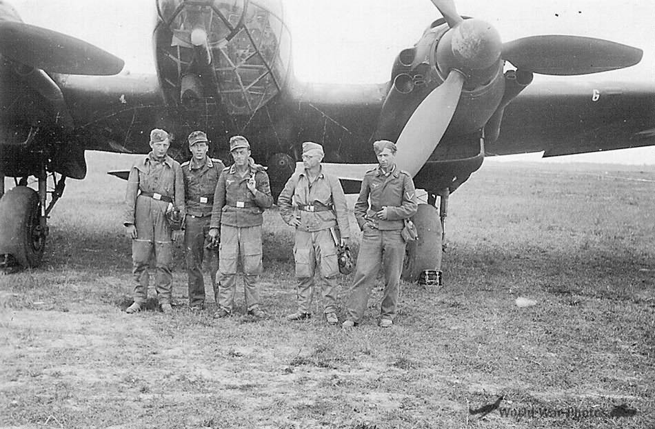 He 111 crew
