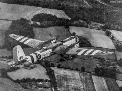 Captured He 177A-5/R6 TS439 on test flight in England 1944 2