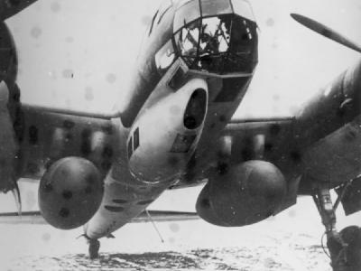 Ju 88 D-2 with two 900 liter tanks