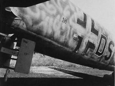 Ju 88 coded 1H+DS from KG 26
