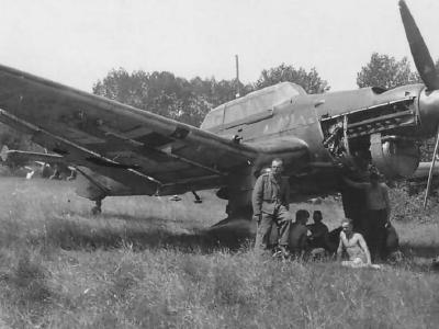 Ju 87 B Stuka 9/StG 77 Flers France July 1940 3