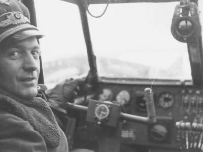 Me323 – pilot in the cockpit