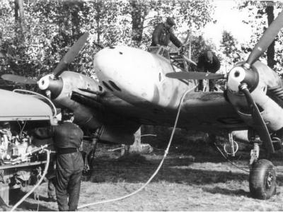 Me110 refueling
