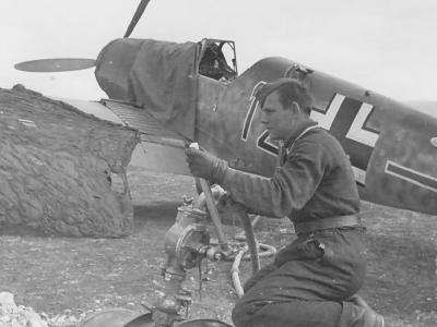 Bf 109 E red 12 5/JG 27 in Sofia Vrba April 1941