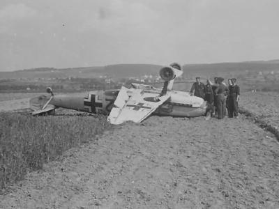 Bf109E red 2 5.JG 54 1940