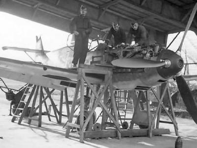 Bf109E white 9 1.JG 26 Dusseldorf 1940 2