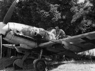 Bf109G-6 with 20 mm cannon pods